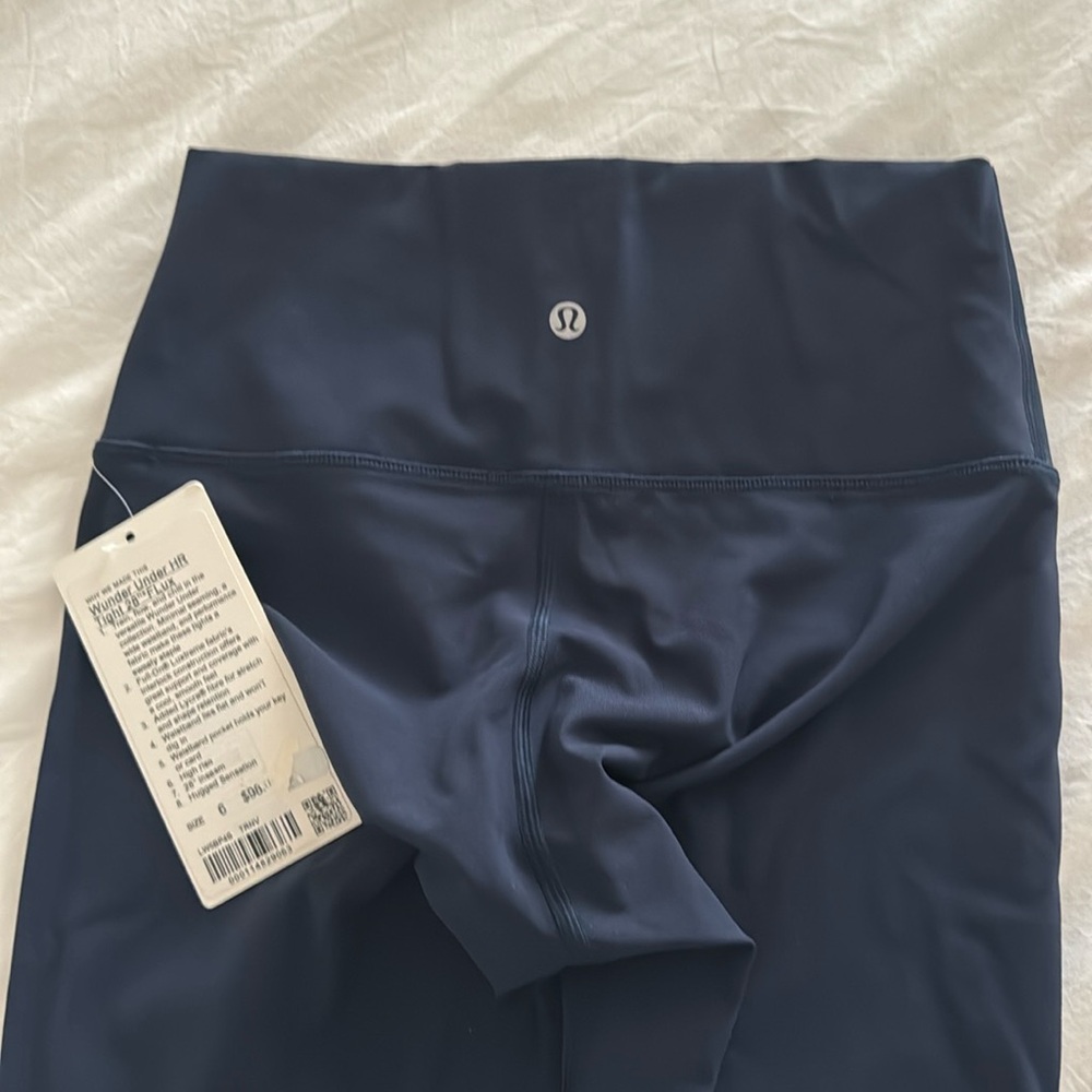 Lululemon size 6 NWT Wunder Under HR tight 28” Flux